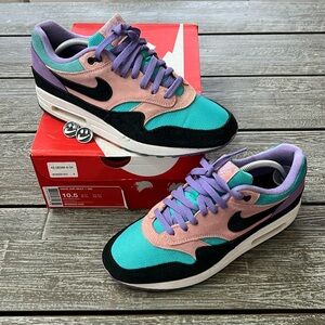 Air Max 1 Have a Nike Day. Used, great condition.